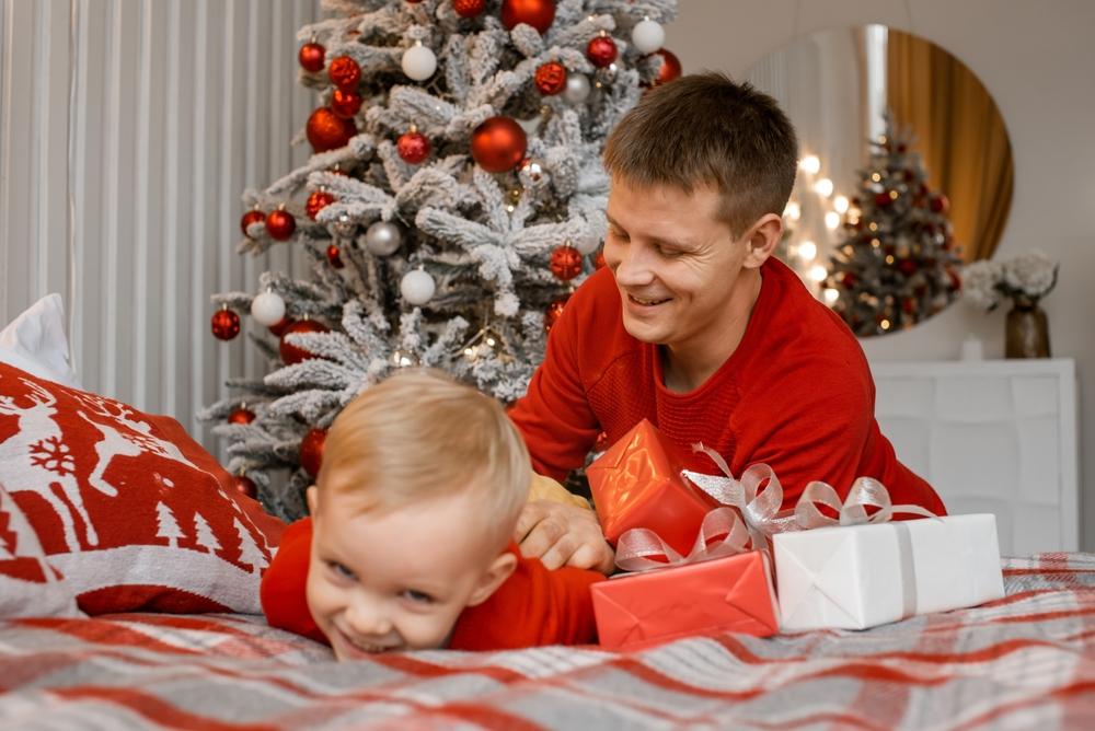 How to Enjoy Christmas with Kids