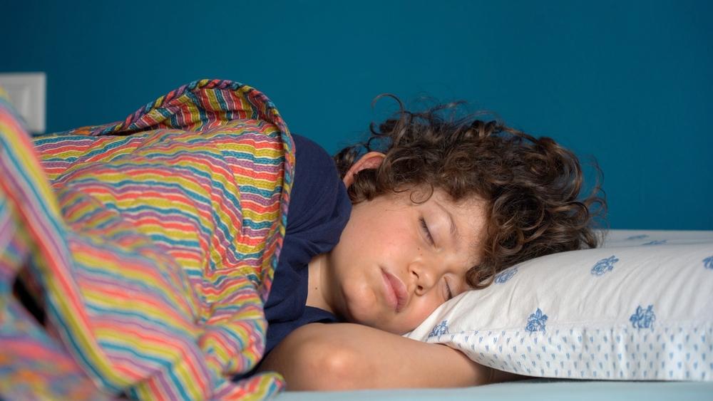 5 Reasons Why You Should Buy a Kid’s Mid Sleeper
